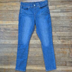 Levi Strauss Co. Women's Shaping Perfect Pull On Skinny Jeans - 14